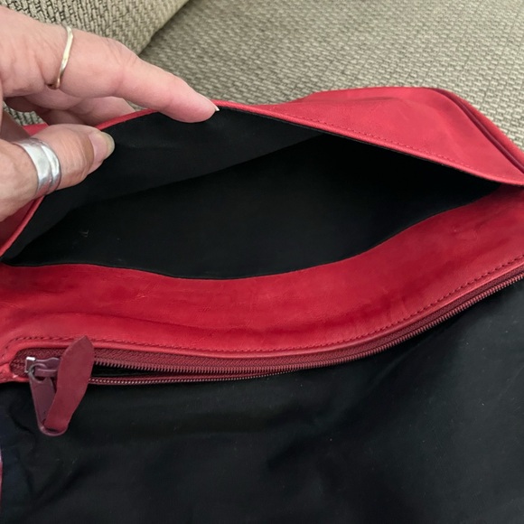 STONE MOUNTAIN All LEATHER Shoulder Bag - Picture 5 of 13